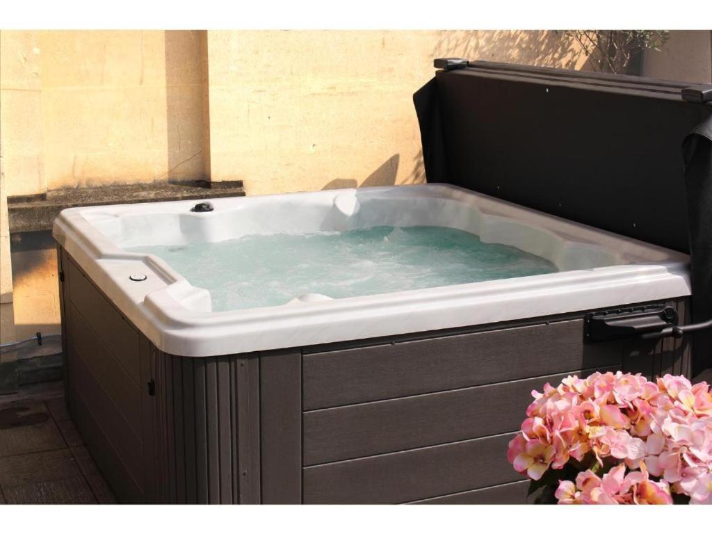 Dream Stays Bath - Trim Street Townhouse With Hot Tub Bagian luar foto